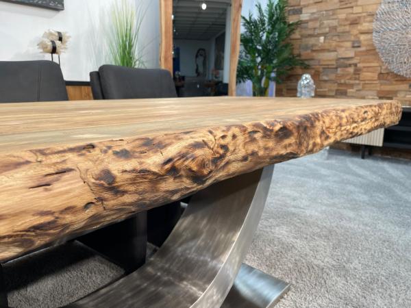 Vollmassiver Wohnzimmertisch aus recyceltem Teakholz 220cm