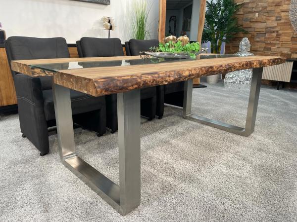 Edler Esstisch Old Elements aus Altholz massiv rechteckig modern rustikal