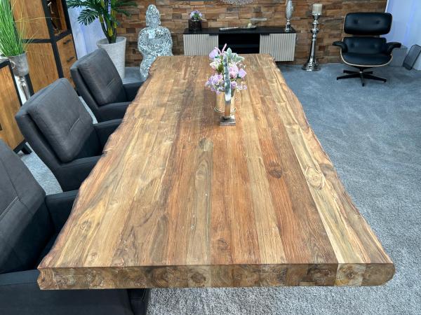Holztisch massiv edler Esstisch