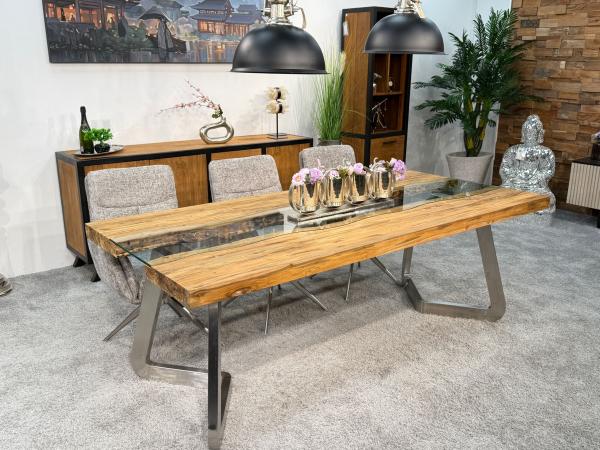 Massivholztisch mit Glaseinlage aus Altholz