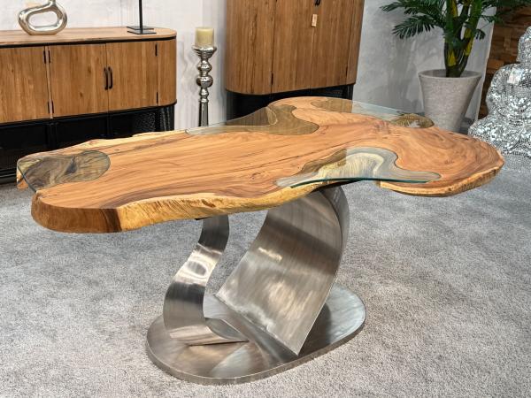 Esstisch aus einer Baumscheibe Expression