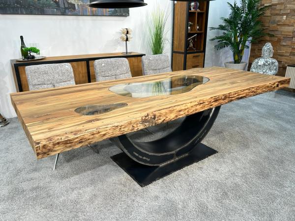 Esstisch / Massivholztisch "Deep Island" ca. 250 x 103-106 x 77 cm aus recyceltem Altholz mit Rohstahlgestell