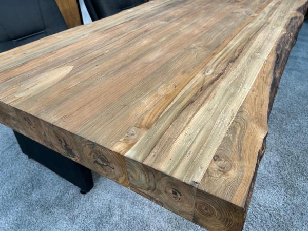 Esstisch aus Massivholz für 6 Personen 180 cm