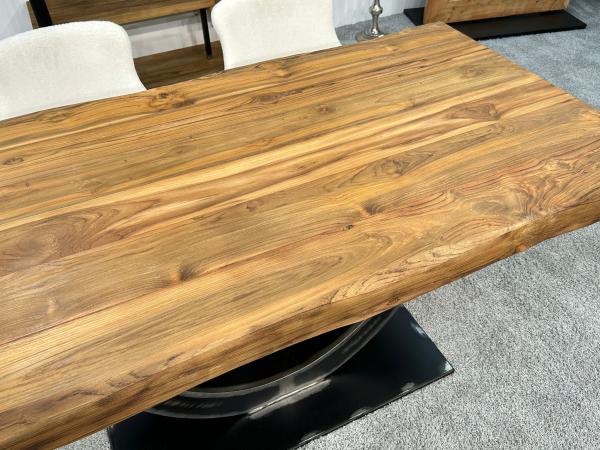 Esstisch fuer 6 Personen Deep Island Bestellware