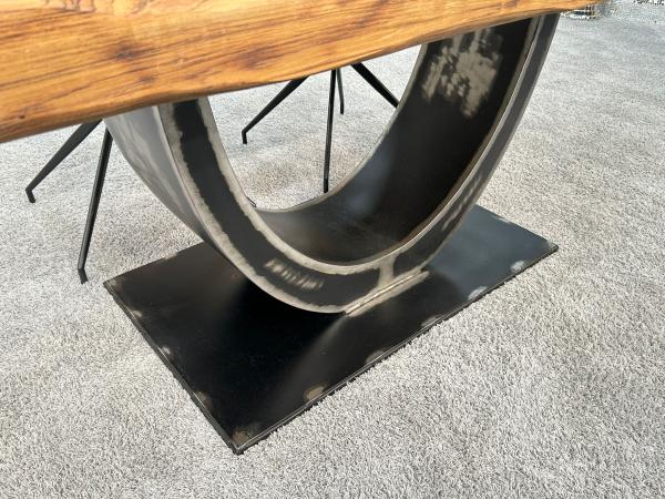 Esstisch fuer 6 Personen Deep Island Bestellware