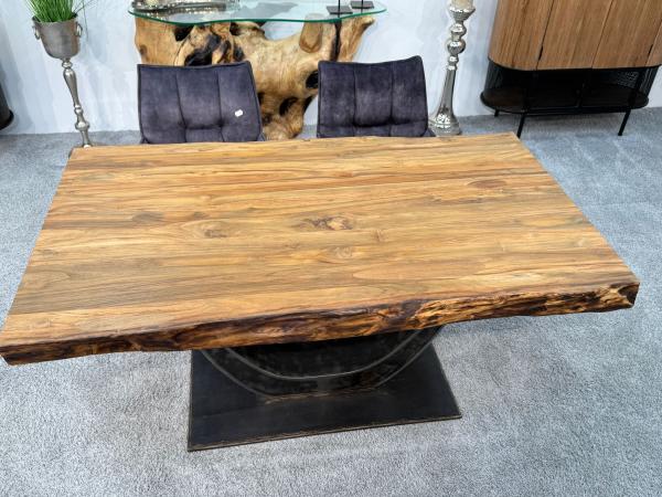 Esstisch für 6 Personen "Deep Island" ca. 160 x 90 x 78 cm aus recyceltem Holz