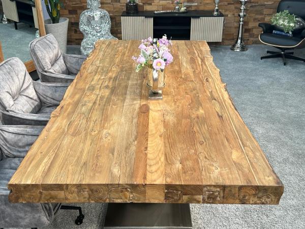 Wohnzimmertisch Deep Island 220x100 aus massivem Altholz und Edelstahl