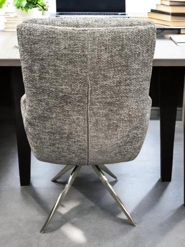 Drehbarer Stuhl mit Armlehne und Drehfunktion