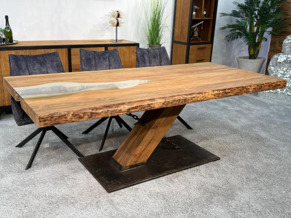 Holztisch Esstisch extravaganter Tisch 220 cm