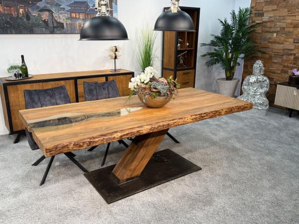 Holztisch Esstisch extravaganter Tisch 220 cm