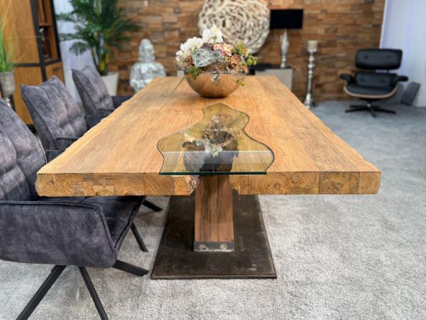 Holztisch Esstisch extravaganter Tisch 220 cm
