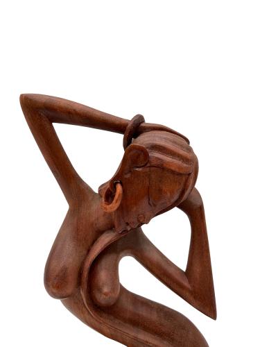Handgeschnitzte Holzfigur Frau M