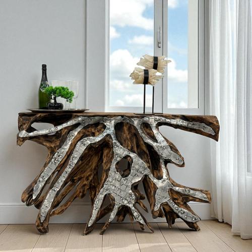 Sideboard aus einer Baumwurzel mit Aluminium