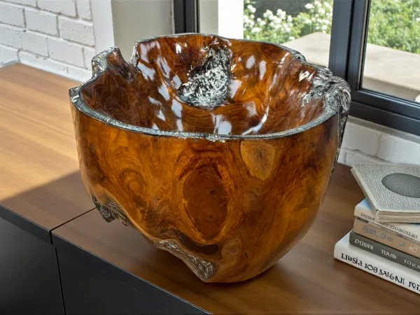 Holzschale 'AURELIA', 25 cm breit, 18 cm hoch, rustikales Design.