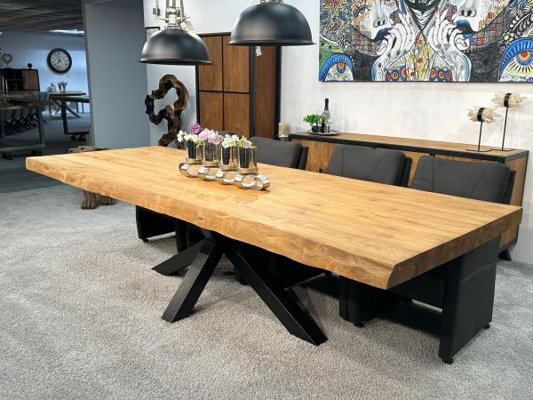 Esstisch mit Baumkante Atlanta 300 cm