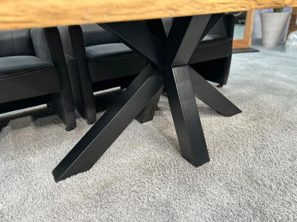 Massiver Esszimmertisch 220 cm