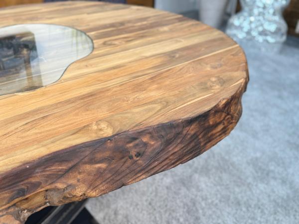 Massiver Holtisch Fusion aus recyceltem Holz