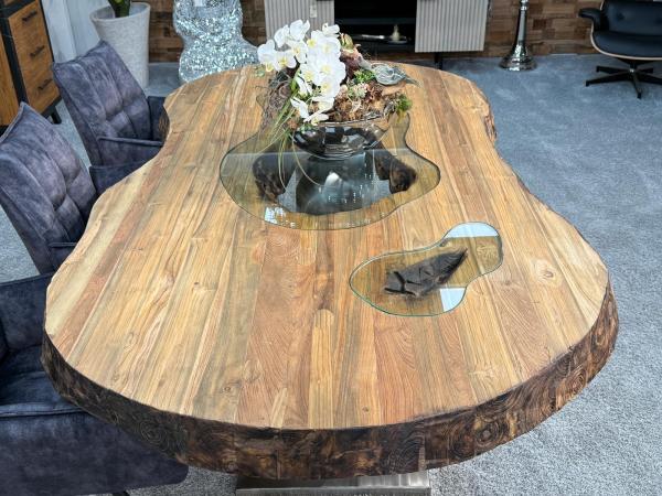 Massiver Holtisch Fusion aus recyceltem Holz