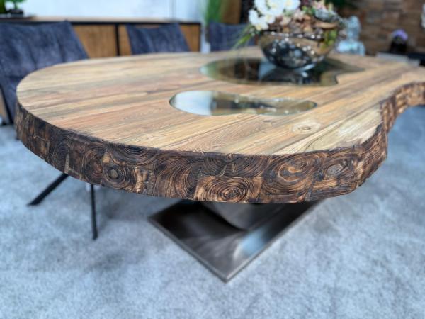 Massiver Holtisch Fusion aus recyceltem Holz