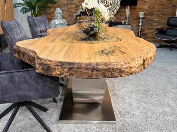 Massiver Holtisch Fusion aus recyceltem Holz