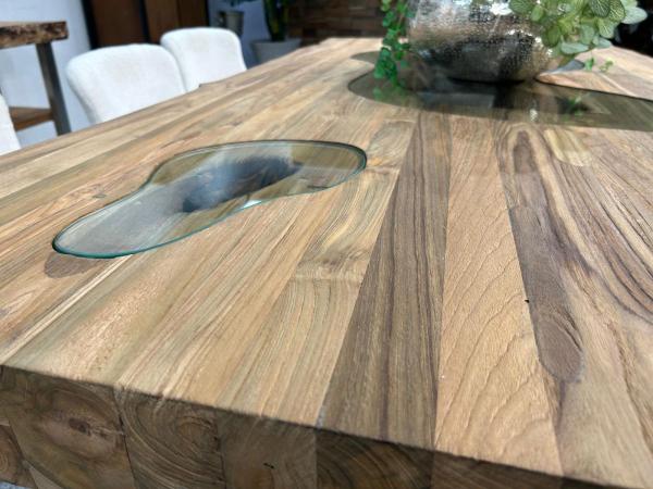 Massivholztisch aus recyceltem Altholz Deep Island