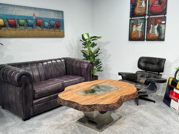 Außergewöhnlicher Couchtisch Fusion aus Holz