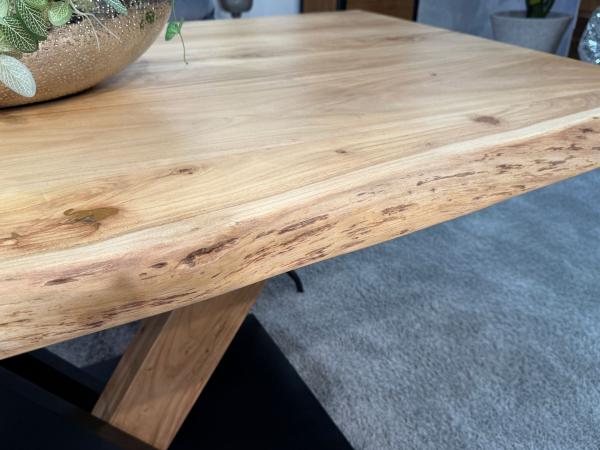 Massivholztisch mit Baumkante 180 x 100 cm