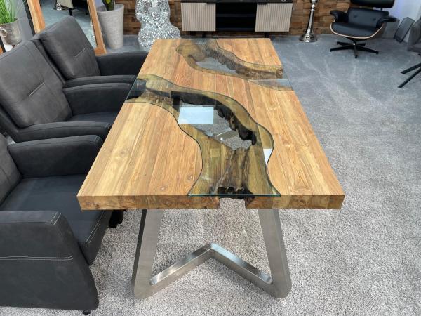 Moderner Esszimmertisch Landscape aus Altholz Holz eckig massiv Esszimmerideen