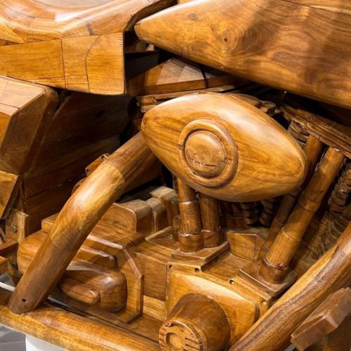 Außergewöhnliche Holzskulptur „Schildkröte“ aus Holz
