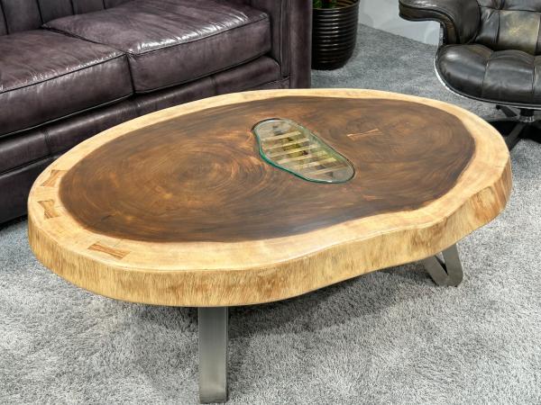 SONDERANGEBOT Ovaler Couchtisch aus einem Baumstamm, ca. 120 x 85 x 42,5 cm  "Lakeside Suar" mit Glaseinlage