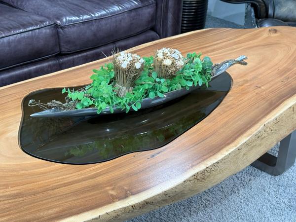 Massiver Couchtisch Baumstamm mit Metallgestell