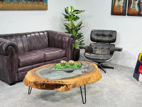 Wohnzimmertisch LAKESIDE, ca. 135 x 90 x 40 cm, aus einem Baumstamm (Suar)