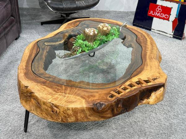 Massiver runder Couchtisch Baumstamm mit Metallgestell