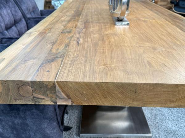 Teakholz-Esstisch mit Edelstahlgestell, rechteckig