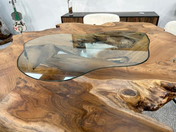 Designtisch aus Teakholz (134 x 127 x 77,5 cm) "Eternia Root" mit Edelstahlgestell und eingefrästem Glas