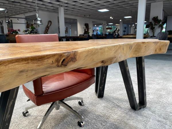 Schreibtisch / Tisch ca. 185 x 54-78 x 79 cm aus einer massivem Baumscheibe Suar inkl. Rohstahlgestell