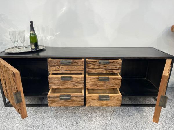 Sideboard / Anrichte "Essence black" 180 x 45 x 61 cm aus recyceltem Altholz mit Stahlkostruktion schwarz lackiert