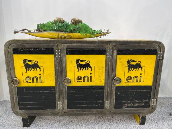 Anrichte aus Holz
