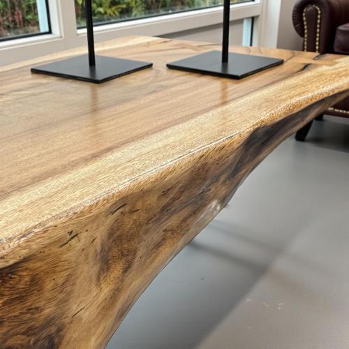 Sideboard aus Suarholz mit Glasplatte, ca. 150 x 80 x 50 cm