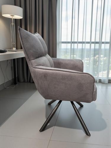 Esszimmerstuhl drehbar grau