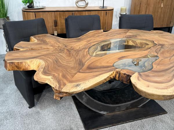 Esstisch aus Baumscheiben Expression