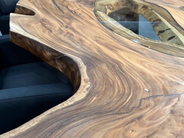 Esstisch aus Baumscheiben Expression