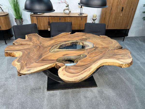 Esstisch aus Baumscheiben Expression