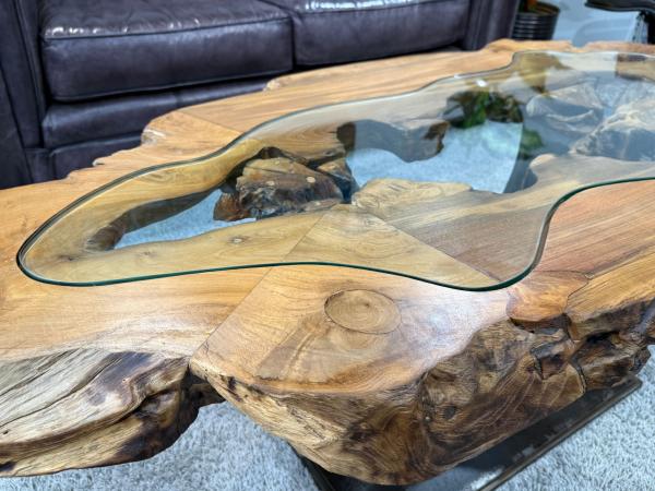 Unikat Couchtisch Baumstamm Baumscheibe Holz massiv handgearbeitet