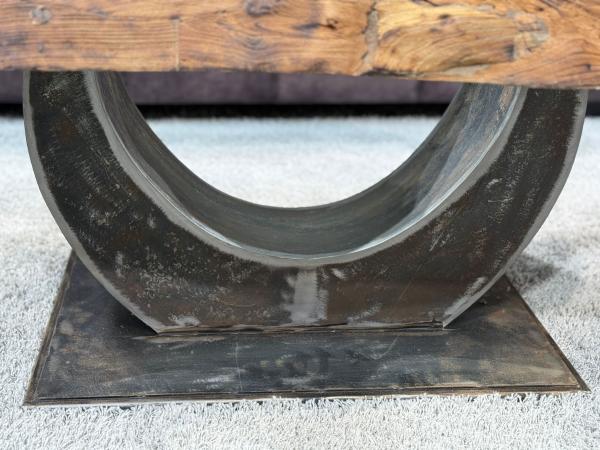 Couchtisch vollholztisch fusion baumkantentisch