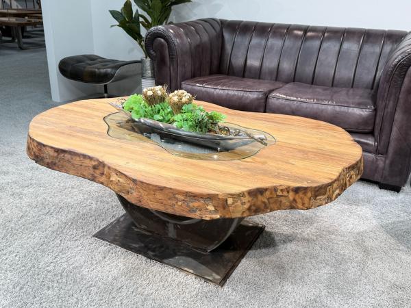 Couchtisch vollholztisch fusion baumkantentisch