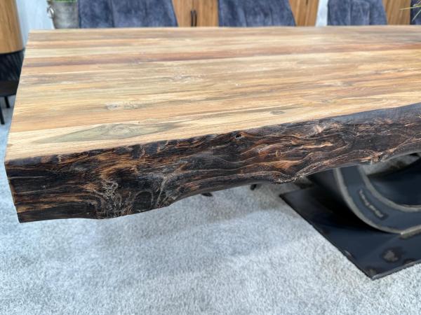 Esszimmertisch-Deep-Island-300cm-mit-Halbmondgestell