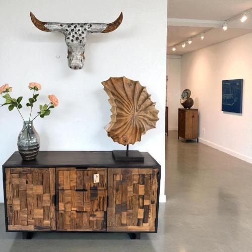 Stierkopf-Skulptur-aus-Holz-Wanddeko
