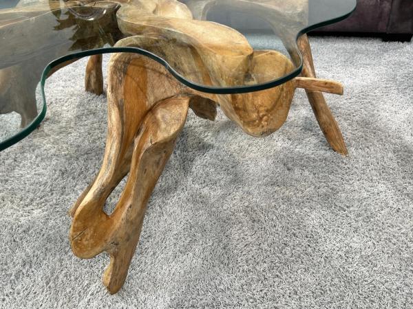 Sonderangebot Couchtisch aus einer Baumwurzel (ca. 130,5 x 128 x 46 cm) mit Glasplatte