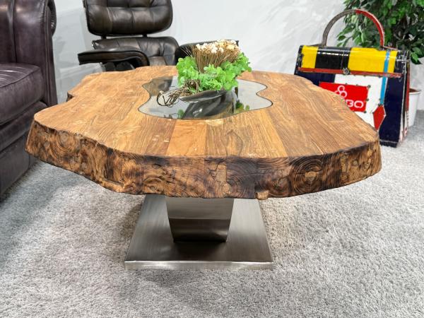 Couchtisch vollholztisch fusion baumkantentisch